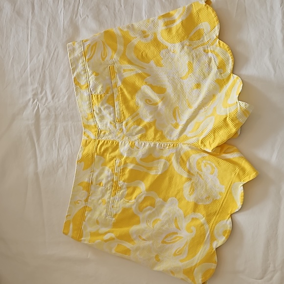 Lilly Pulitzer Buttercup Shorts - Picture 8 of 8
